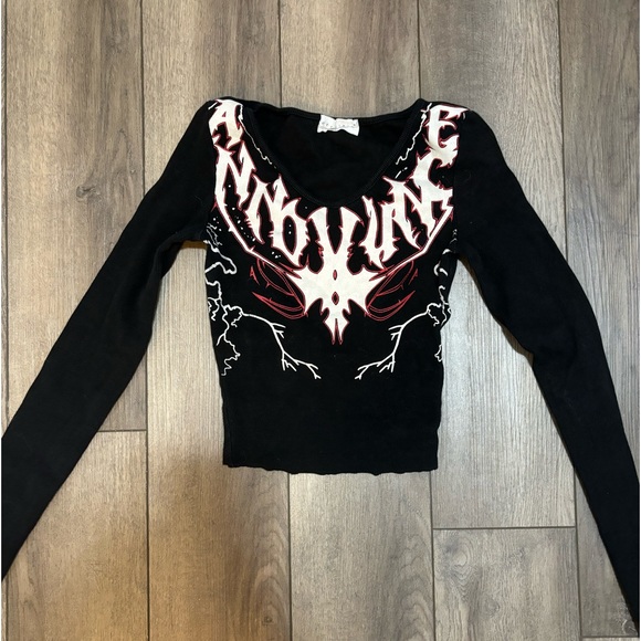 fitted long sleeve! verrrrry cute and flattering - Picture 1 of 2